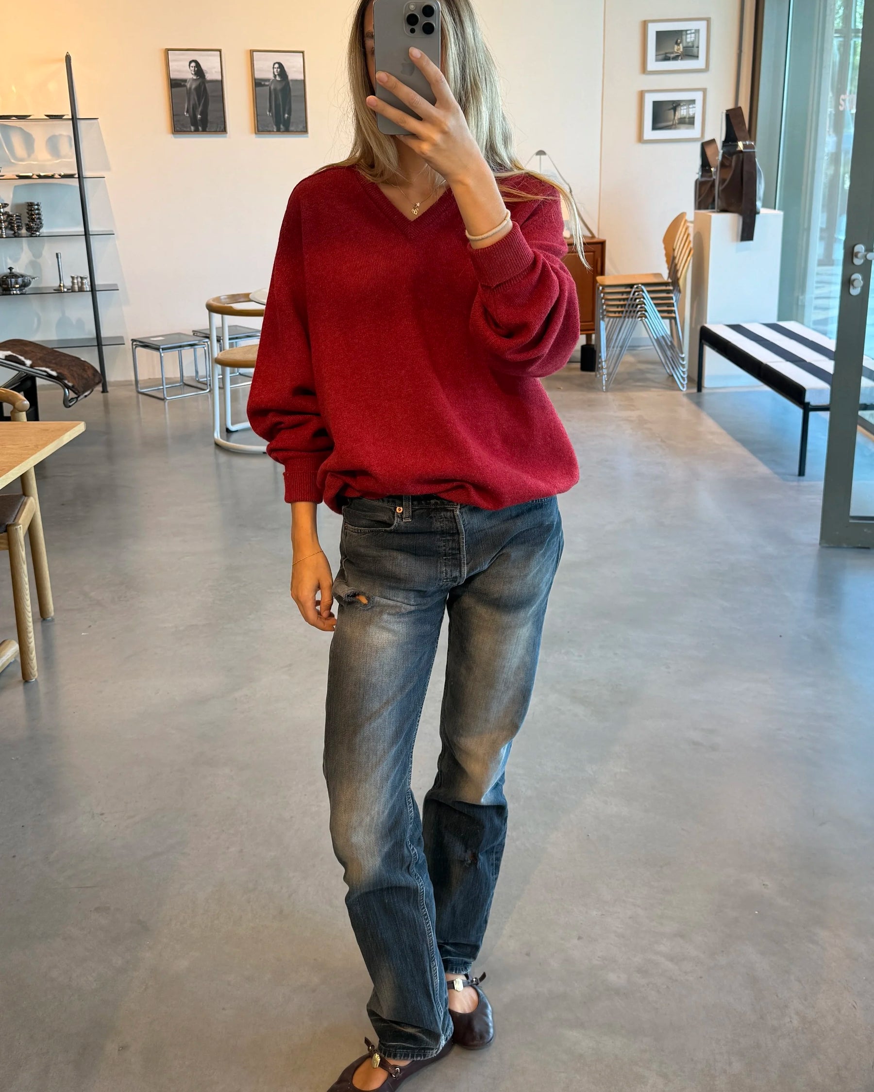 Red V Knit