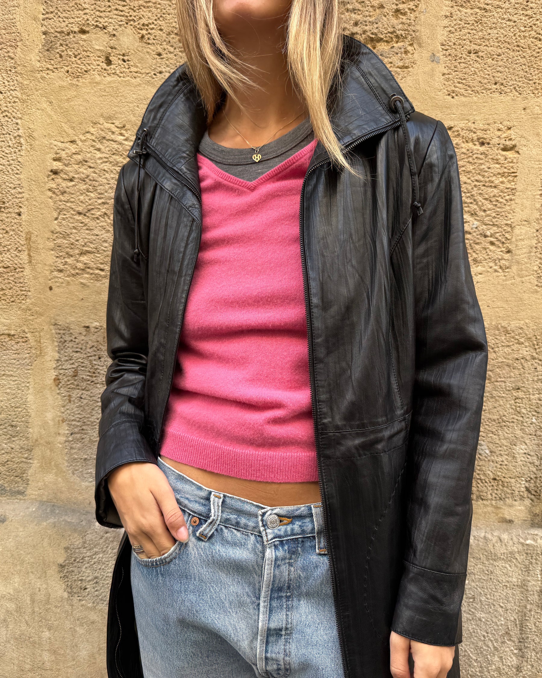 LEATHER JACKET