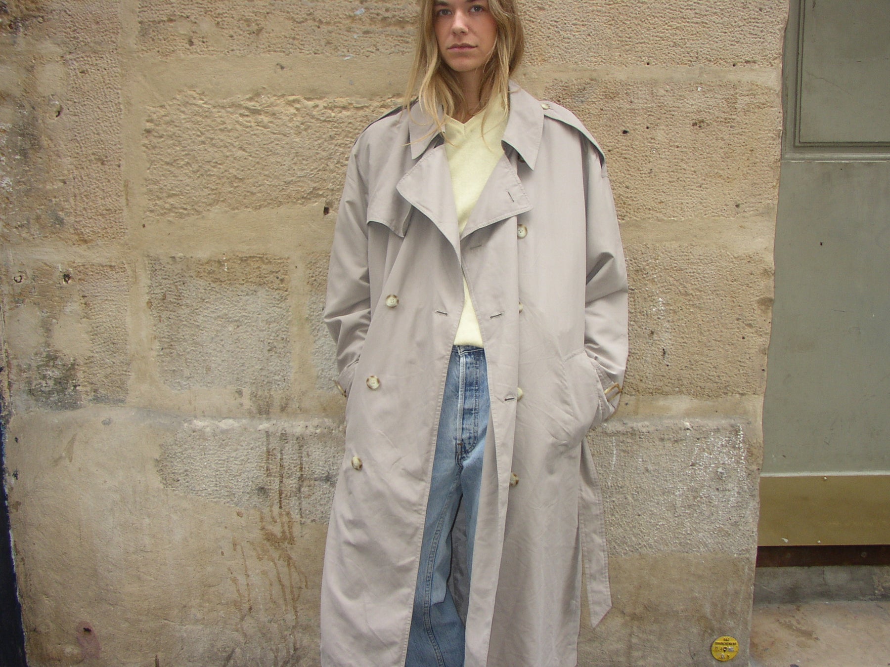 DOVE GREY TRENCH