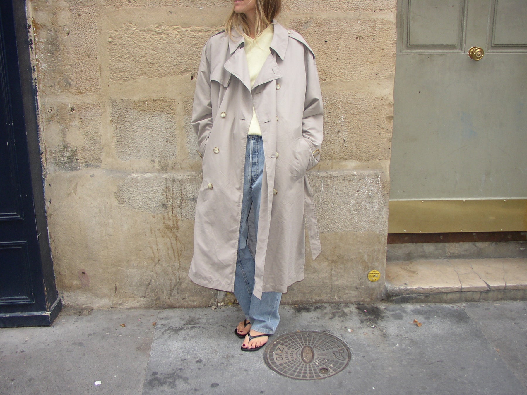 DOVE GREY TRENCH